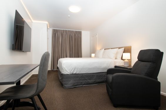 Superior Queen Room bed